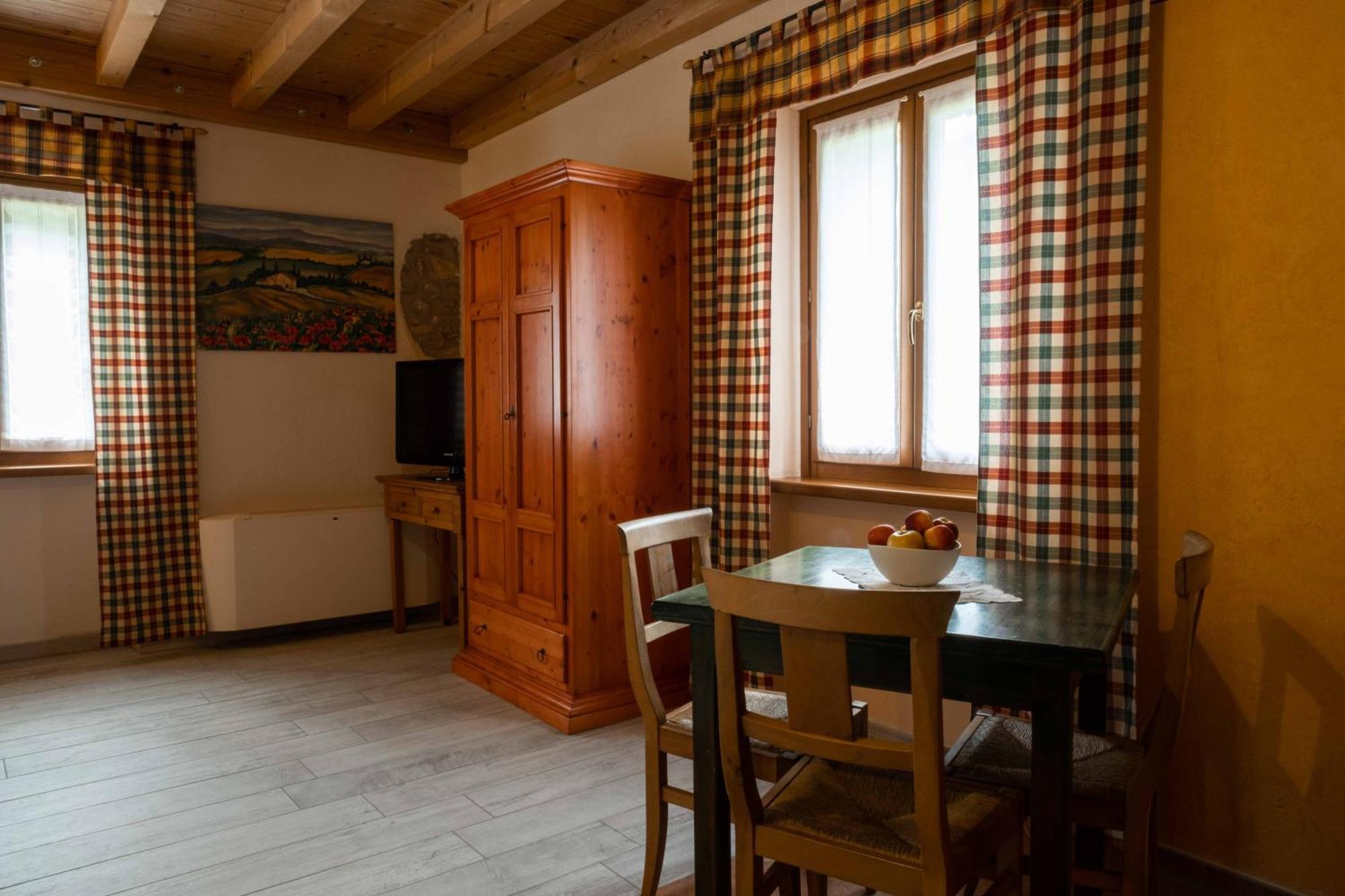 Agriturismo Revena Brentino Belluno Luaran gambar
